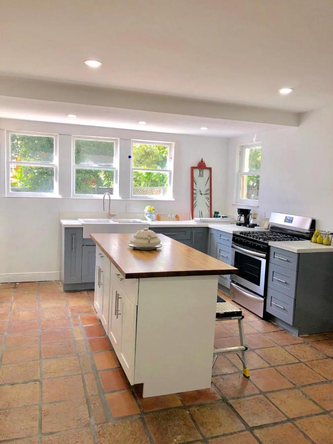 Spacious And Comfy Suite Near Mia 2 Queen Beds Miami Exterior photo
